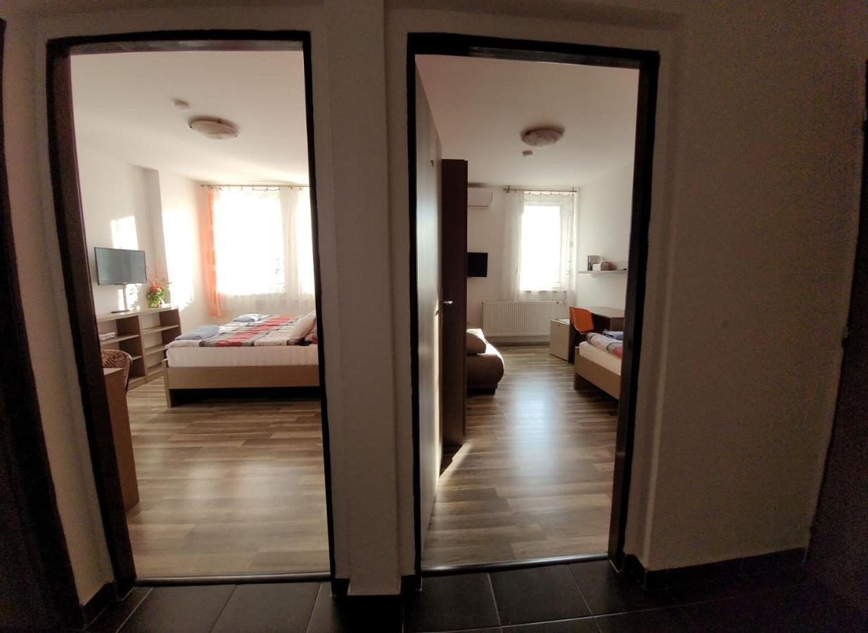 Hotel Gól Prostějov Exterior foto