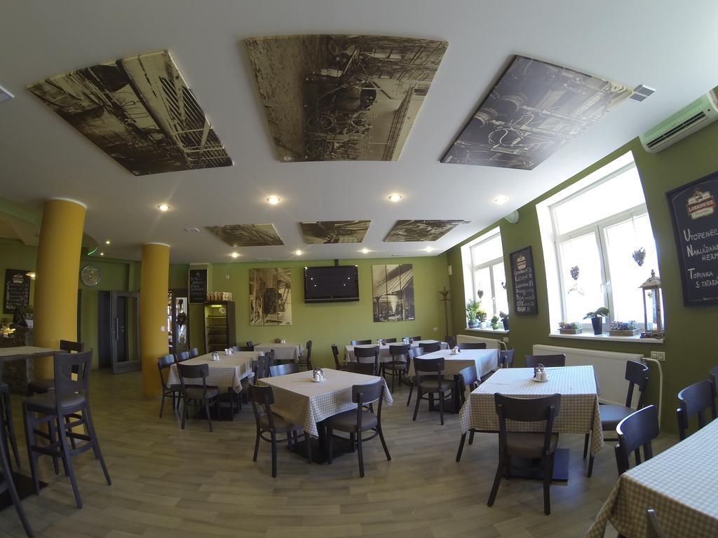 Hotel Gól Prostějov Exterior foto