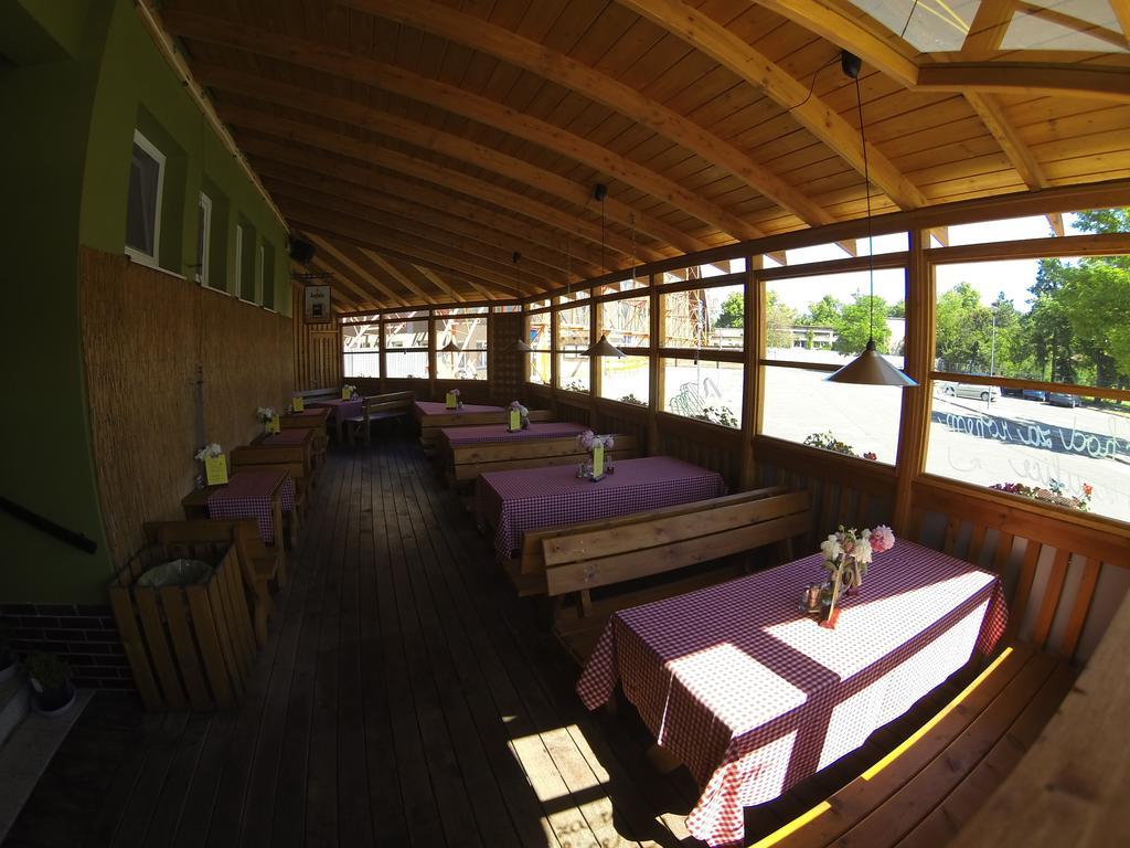 Hotel Gól Prostějov Exterior foto